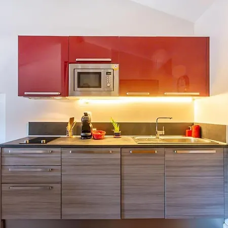6 - Charming Studio,heart Old Town, Walk * Антіб