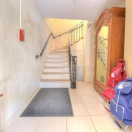 6 - Charming Studio,heart Old Town, Walk Apartment *